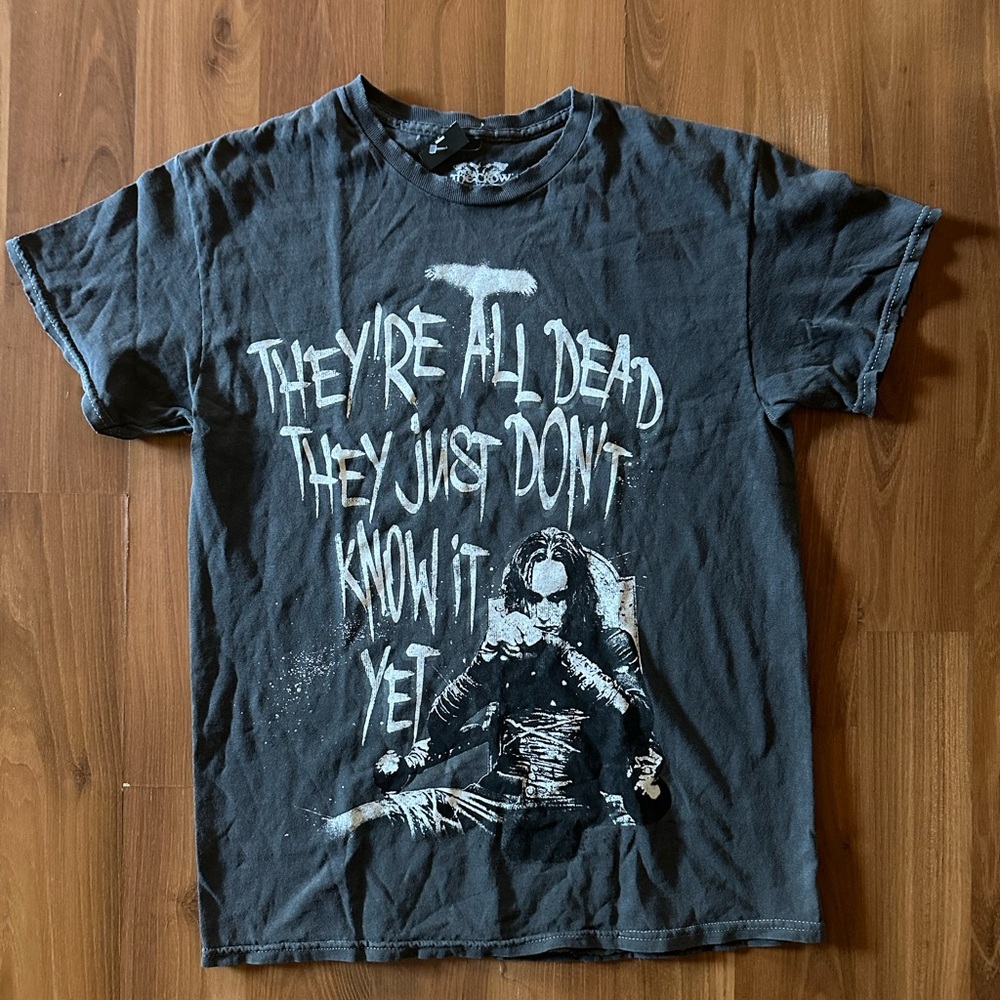 NWT The Crow Quote Destructed Boyfriend Fit Girls T-shirt size Medium - Picture 3 of 7